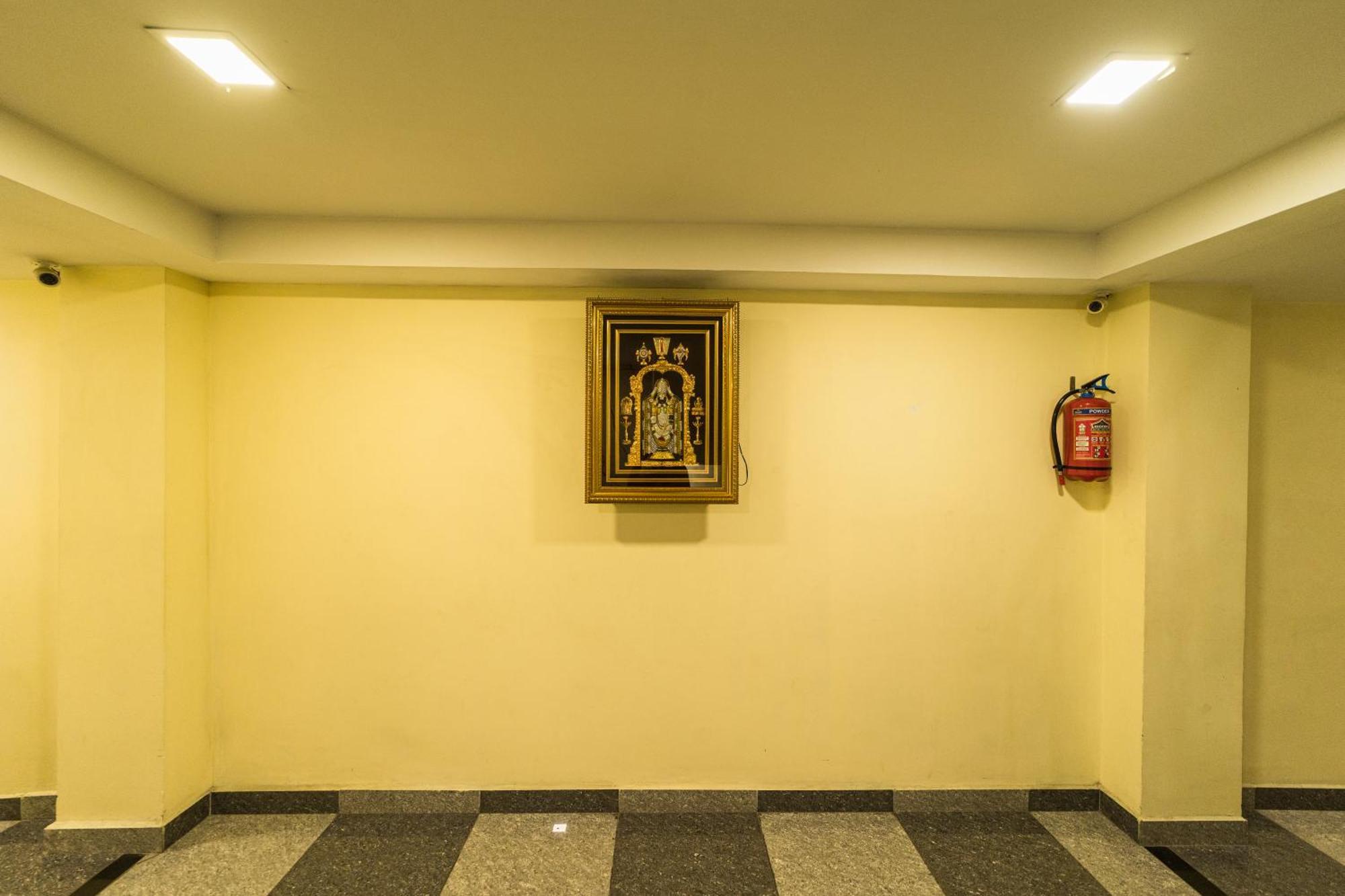 Hotel Sau Residency Kanchipuram Exterior foto