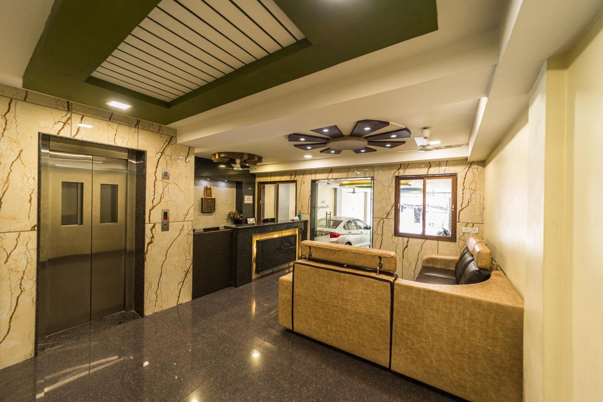 Hotel Sau Residency Kanchipuram Exterior foto